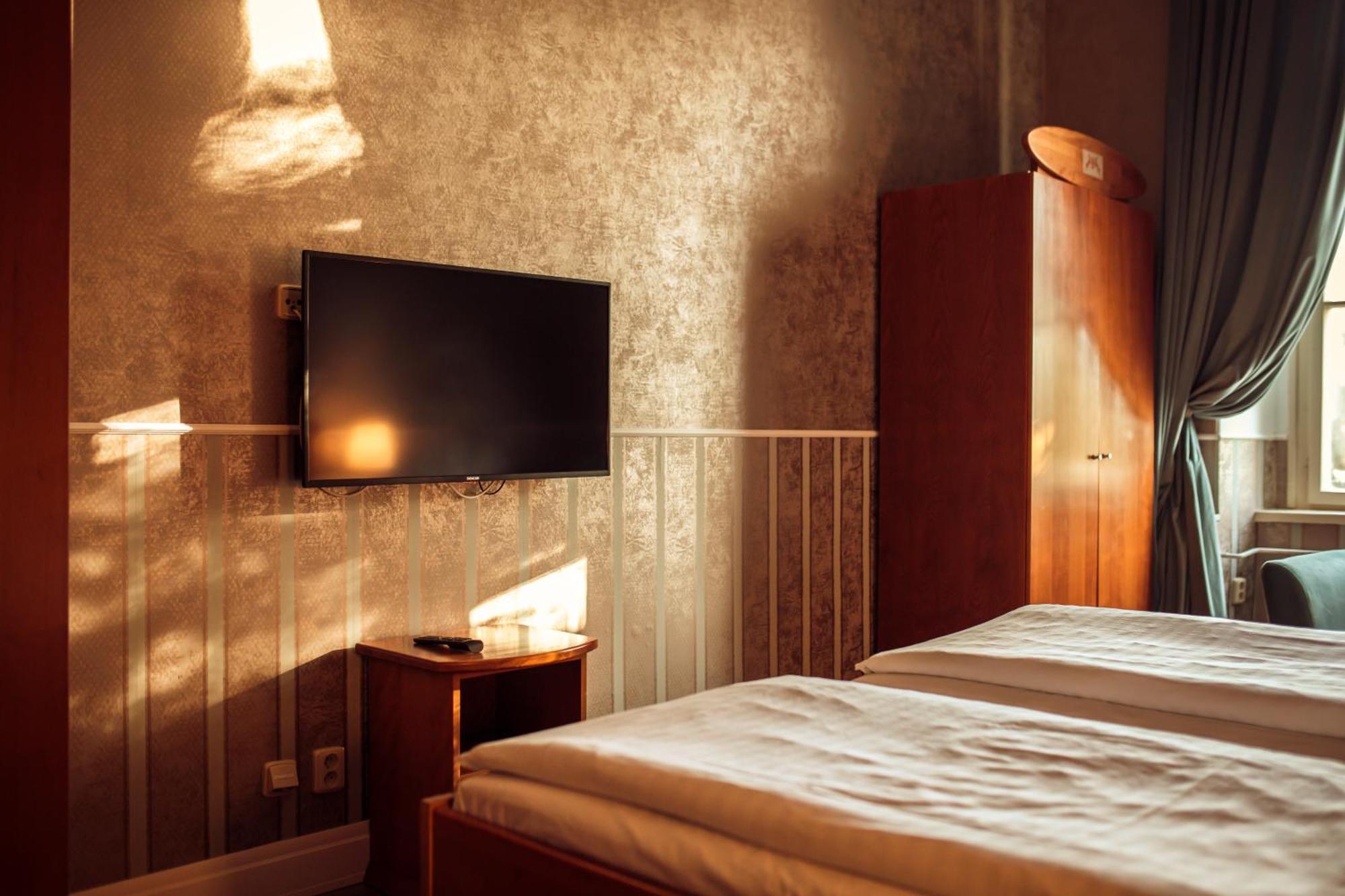 Hotel Kastiel Mojmírovce Buitenkant foto