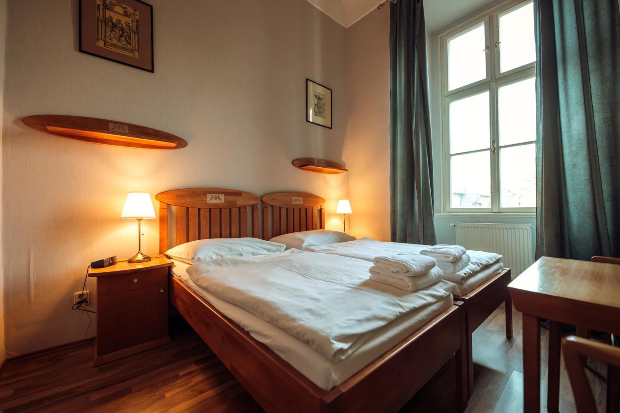 Hotel Kastiel Mojmírovce Buitenkant foto