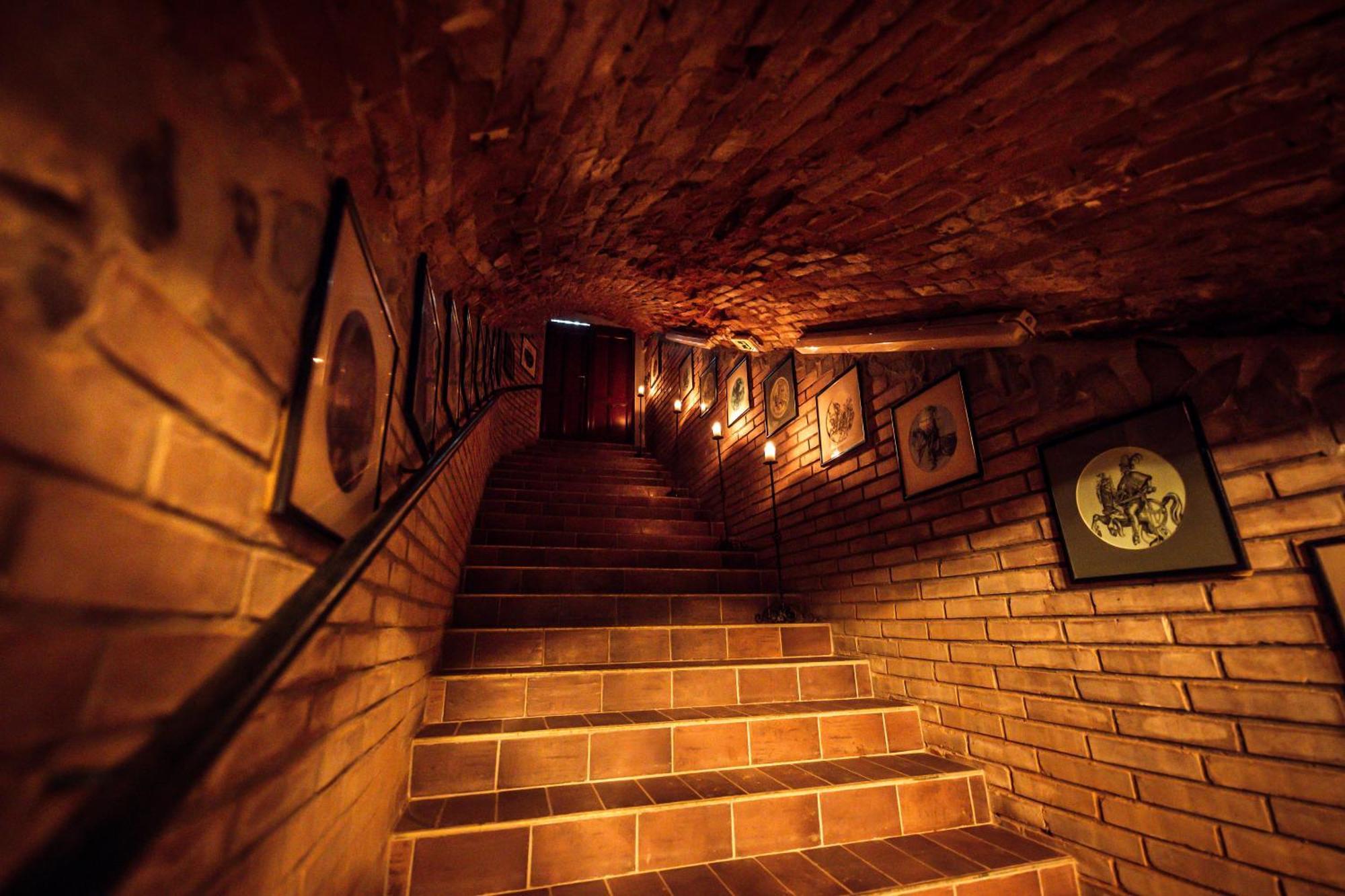 Hotel Kastiel Mojmírovce Buitenkant foto